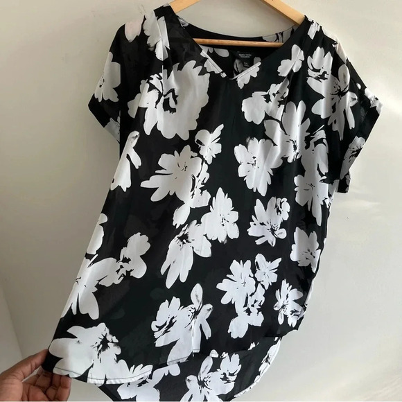Simply Vera Women’s Floral Popover Top size XXL Black Cap Sleeve Blouse - Picture 3 of 7